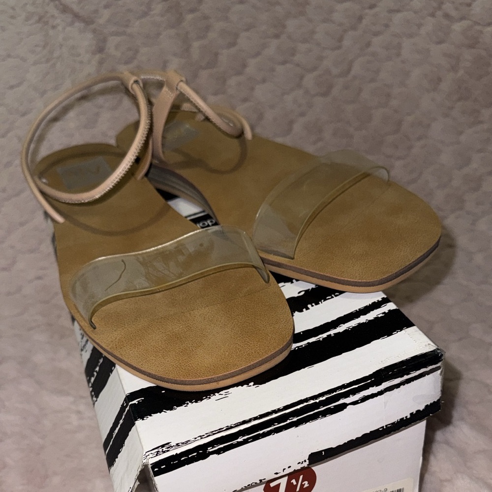NWB DV BY DOLCE VITA LUTHER NUDE SANDAL - Picture 3 of 3